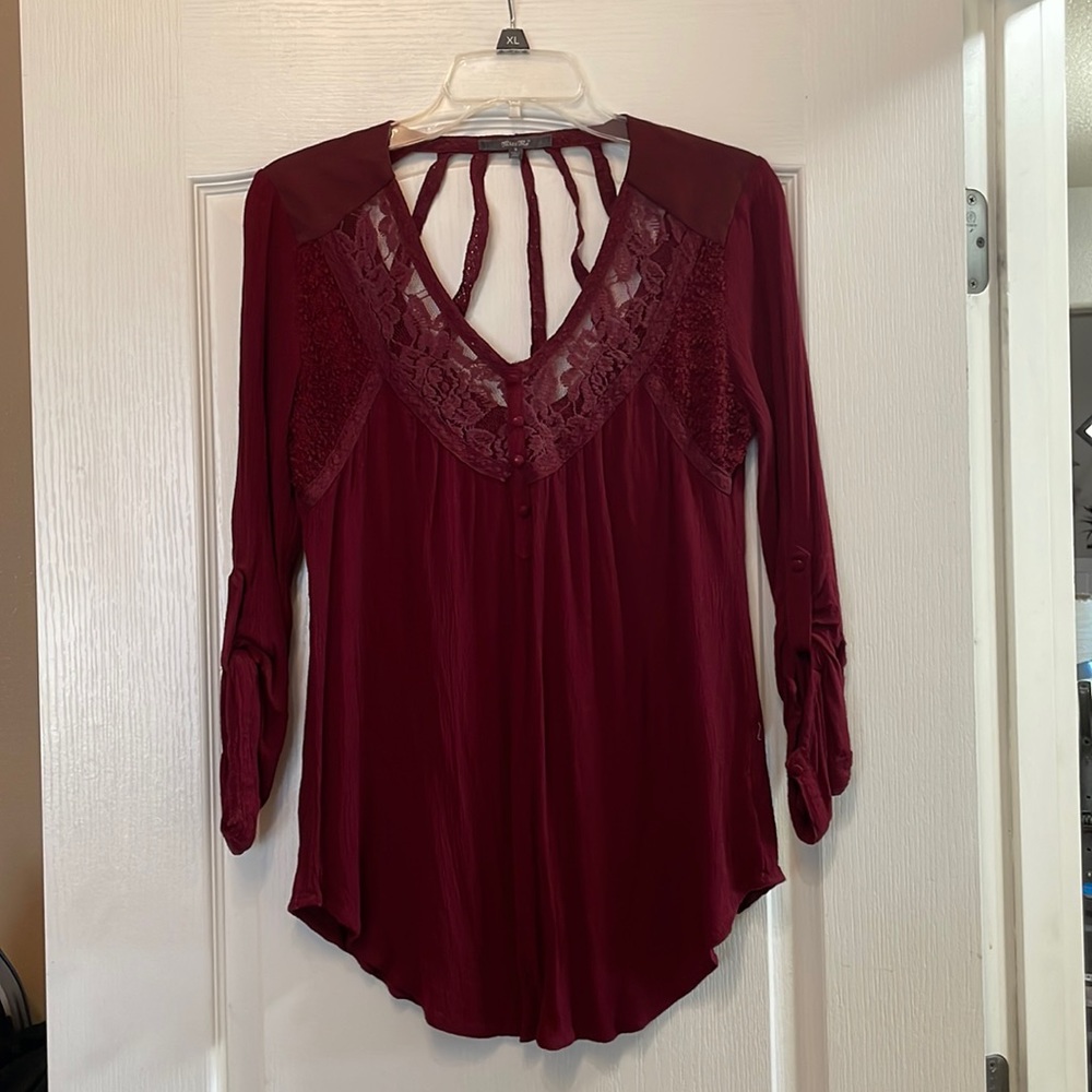 Miss Me Lacy blouse